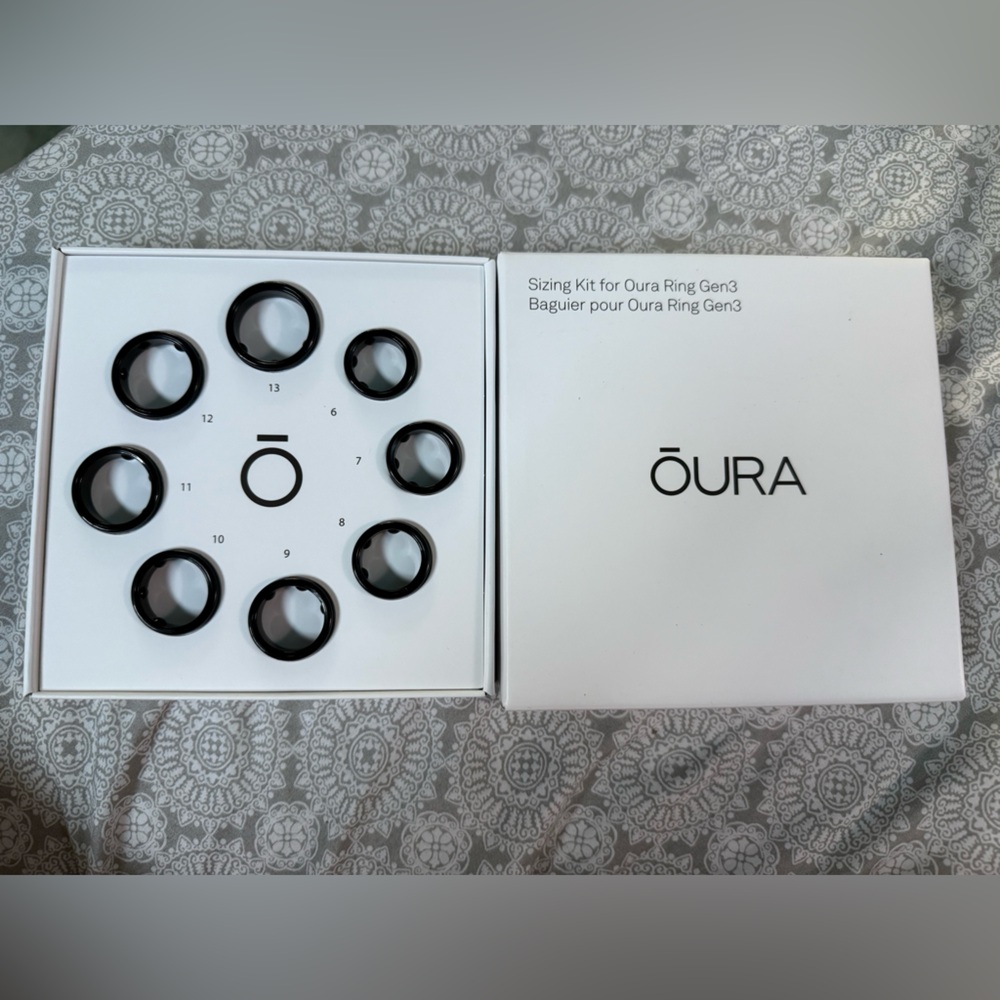 Oura Ring Sizing Set with Black Rings